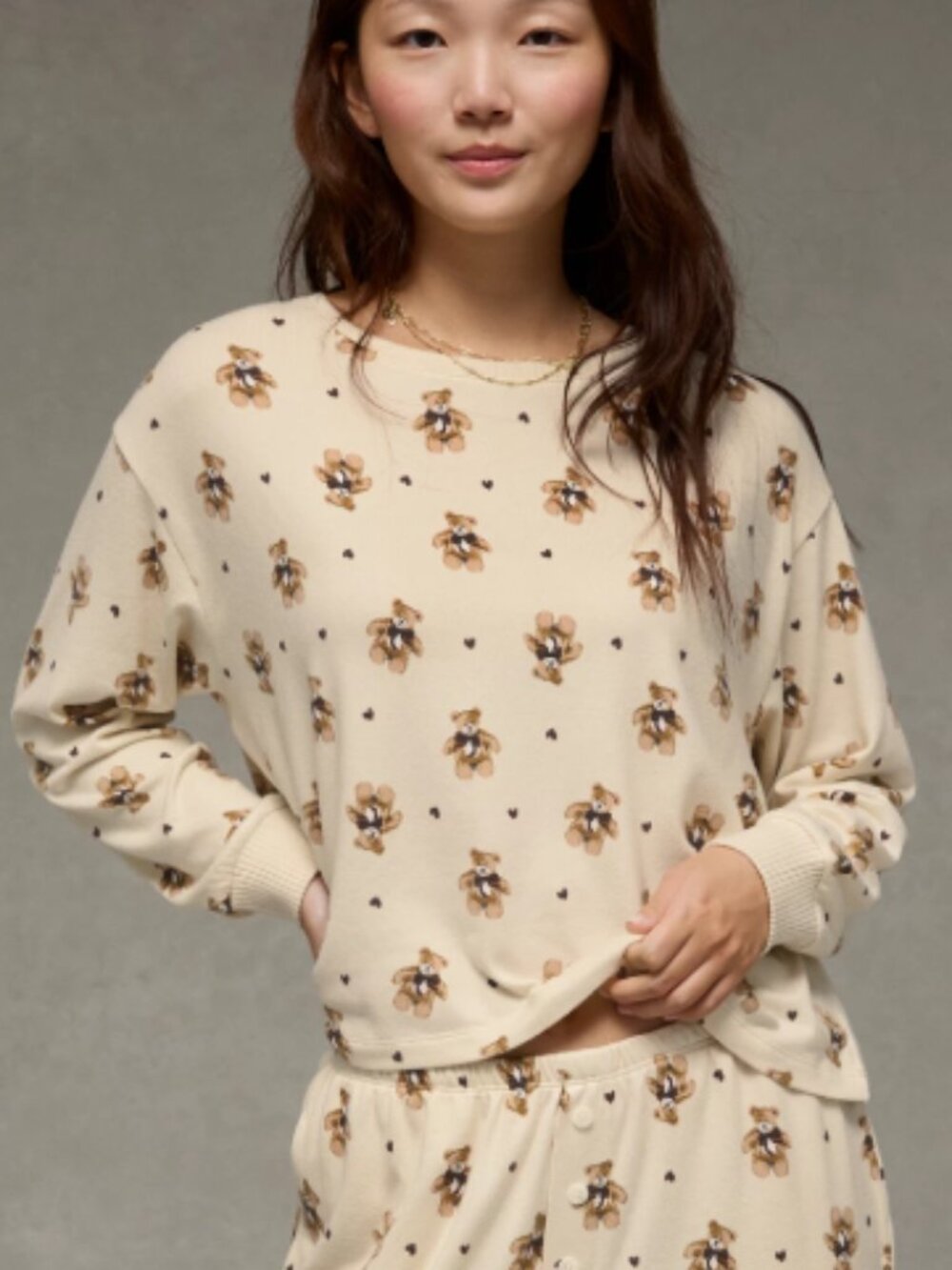 American Eagle Women’s Size Large Lounge Sweatshirt Beige Teddy Bear Print Heart